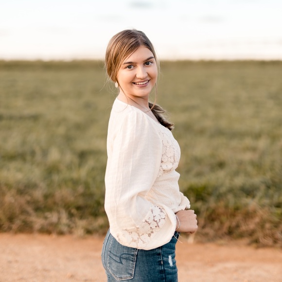 Meet your Posher, Megan - Picture 4 of 8